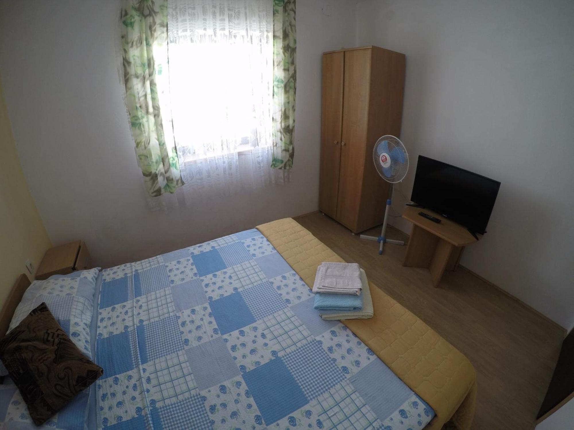 Peach Apartment'S Repic Bibinje Exterior foto