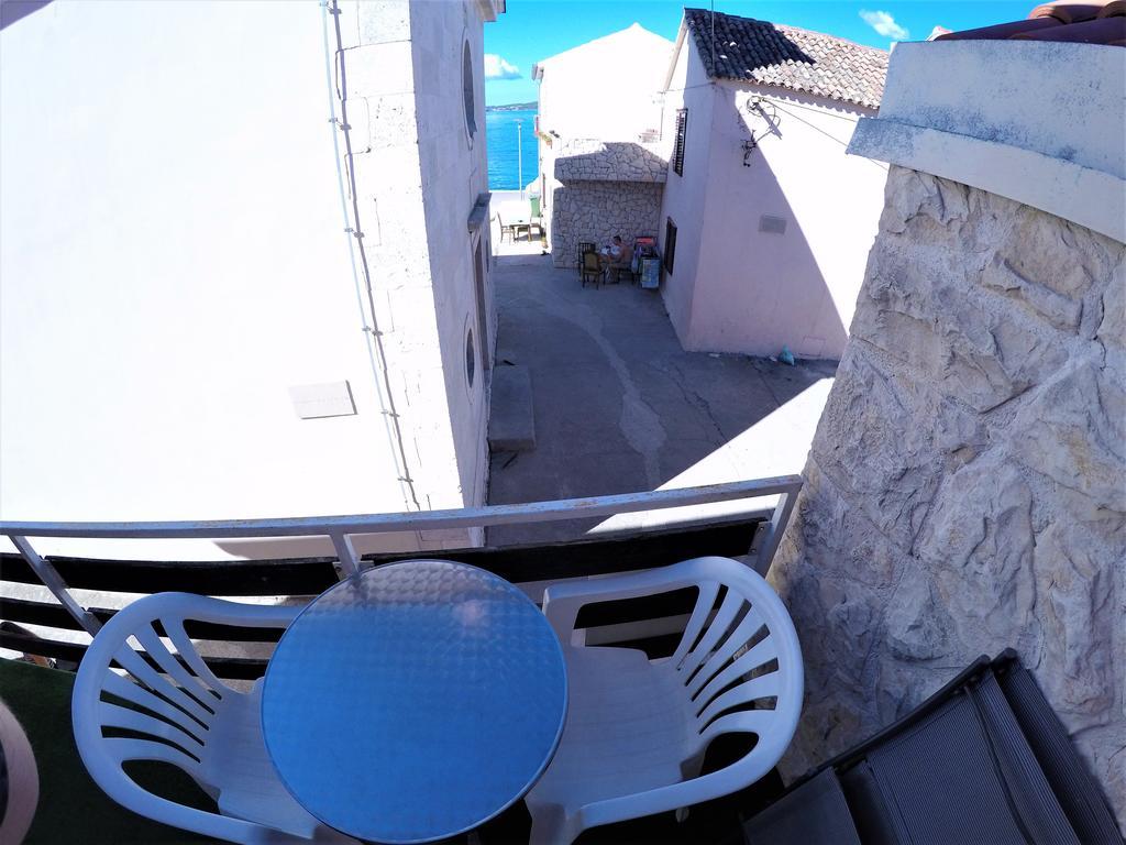 Peach Apartment'S Repic Bibinje Exterior foto